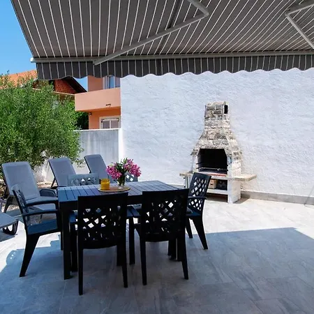 Semesterbostad Lora Vodice